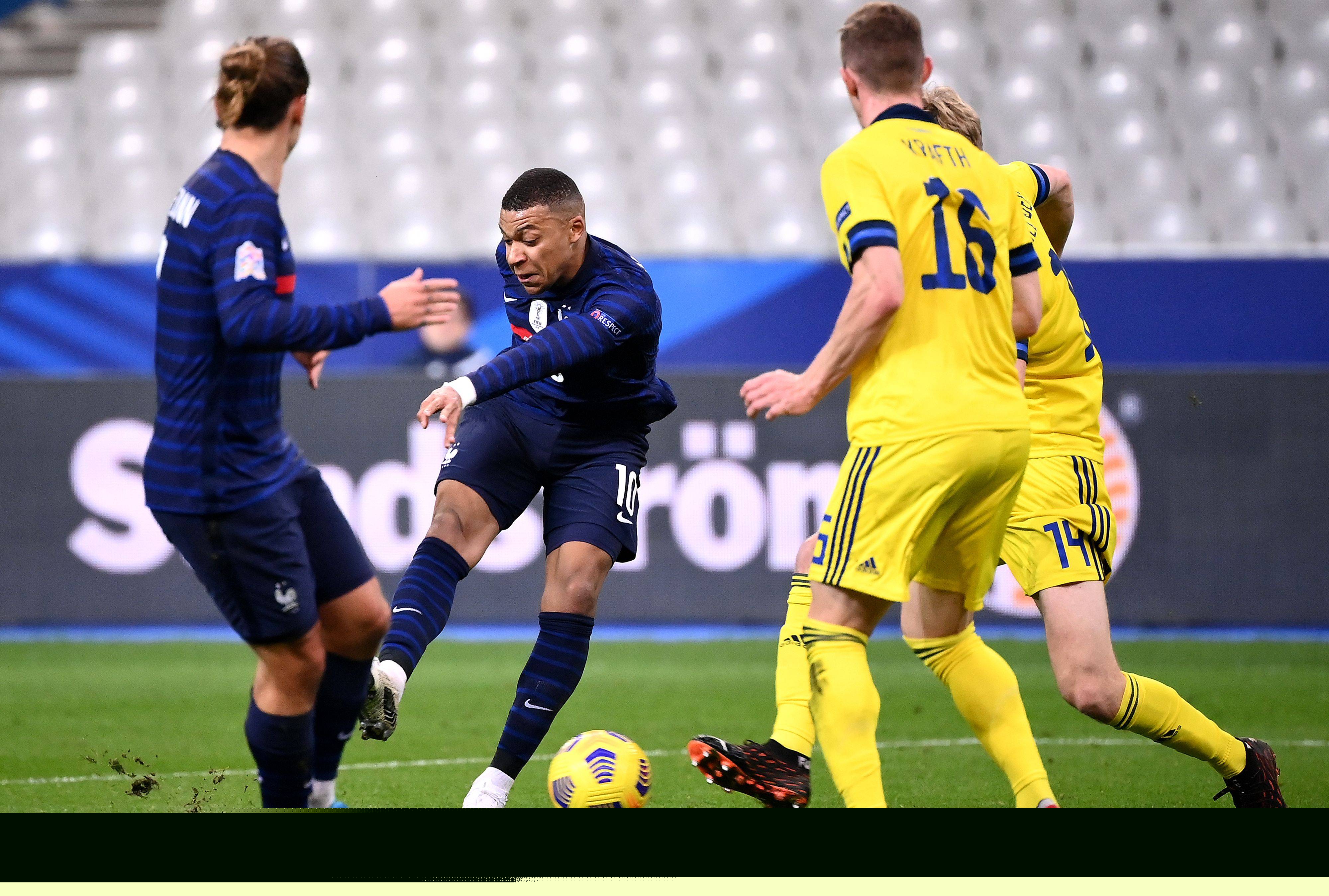 开赛首轮在 开赛首轮在